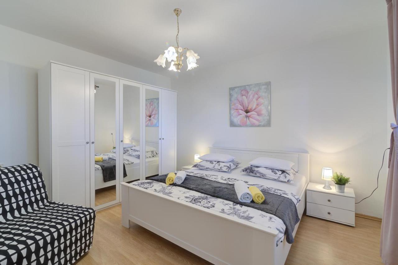 Josipa & Jelena Apartment Senj  Luaran gambar